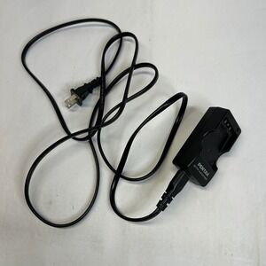 Pentax Battery Charger D-BC7 for Pentax Digital Cameras AC 100-240V Works